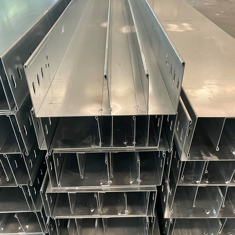 Baki Kabel Tepi Tetesan Air