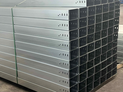 Baki kabel lembaran galvanis celup panas